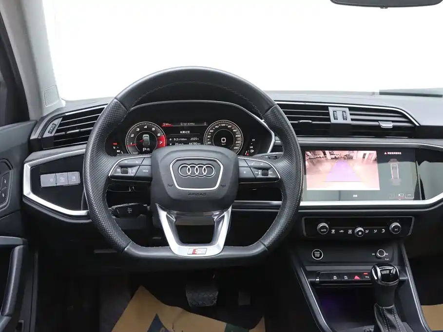 Audi Q3 Sportback 2022 — фото 28
