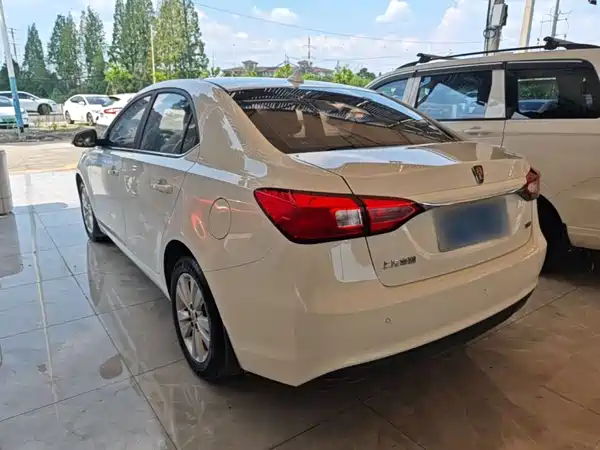 Roewe 360 2016