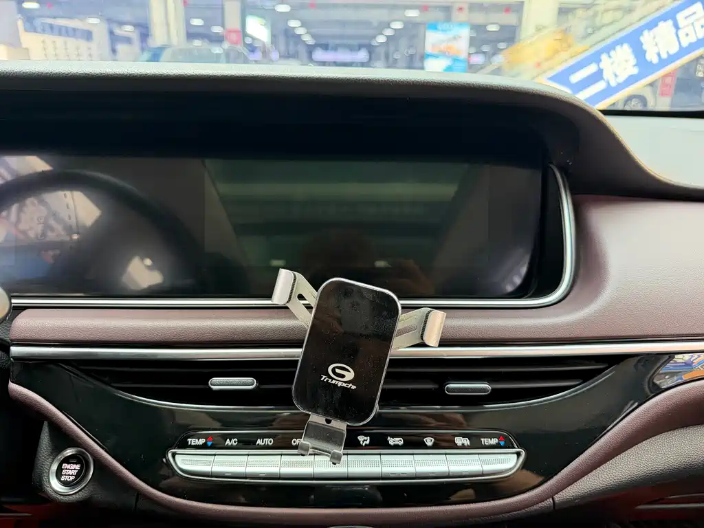 GAC Trumpchi M6 2022 — фото 12