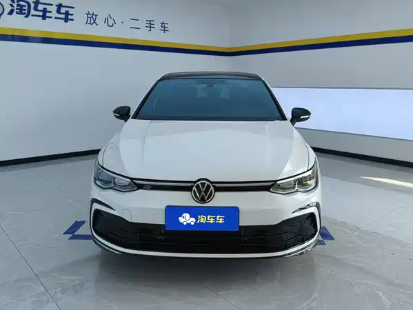 Volkswagen Golf 2024