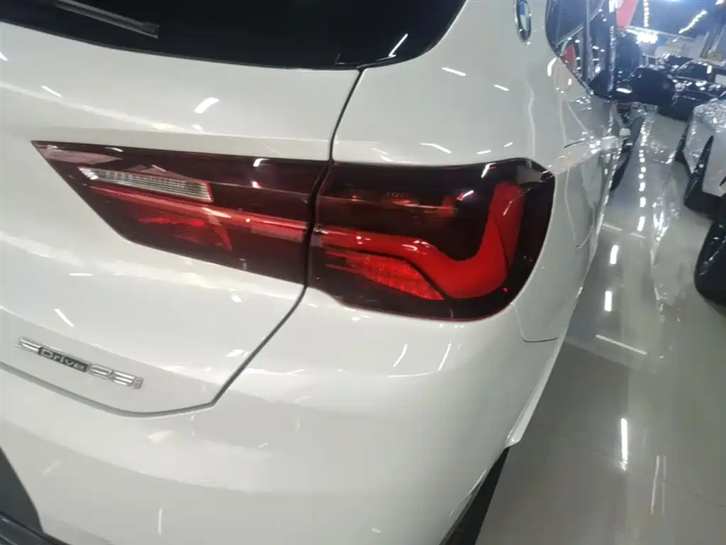 BMW X2 2023 — фото 8