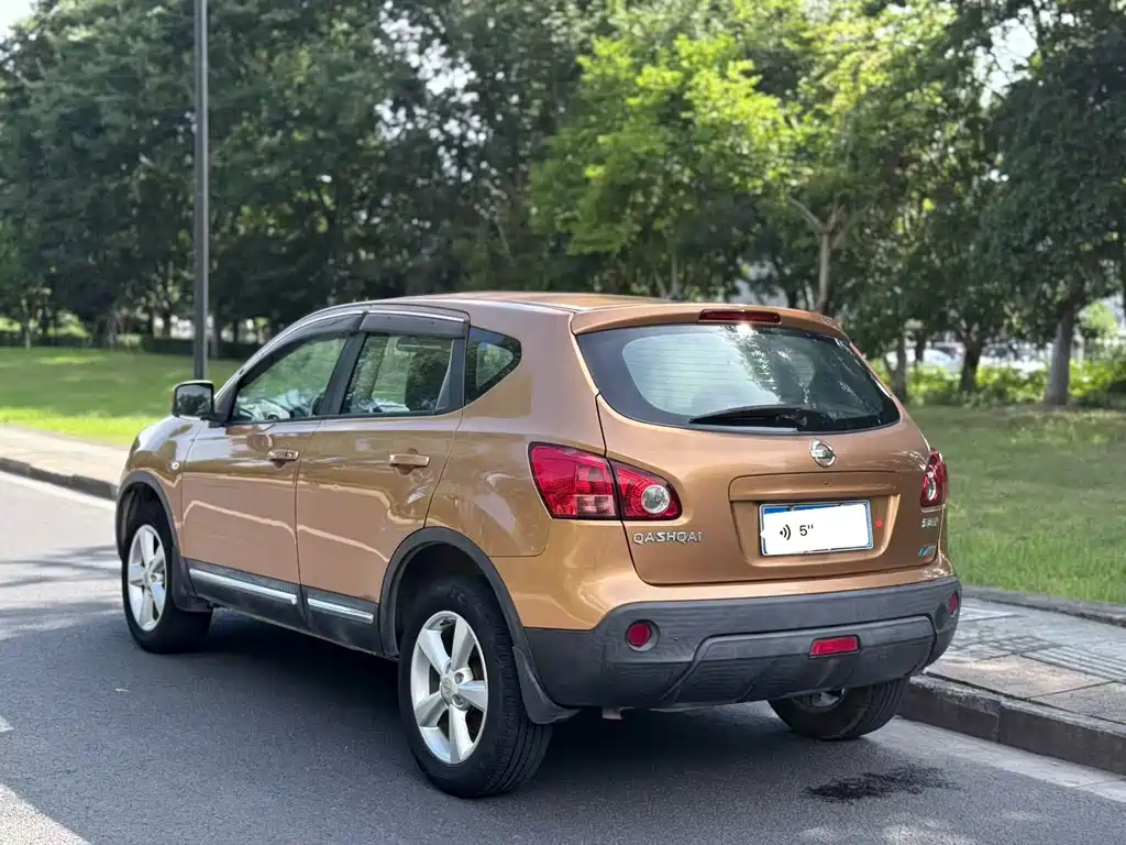 Nissan Qashqai 2015 — фото 9