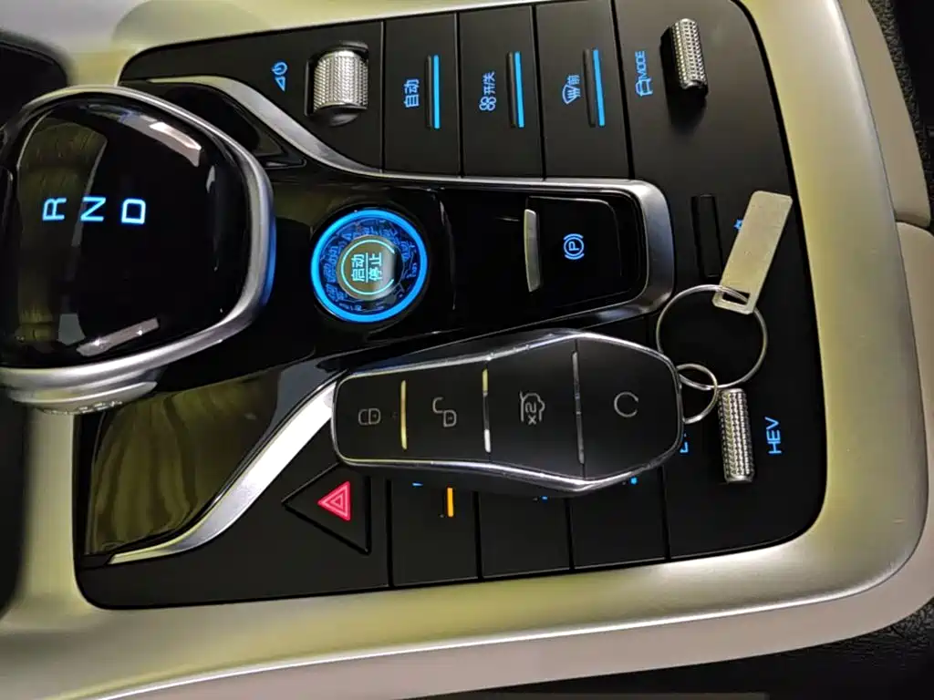 BYD Song Pro New Energy 2023 — фото 9