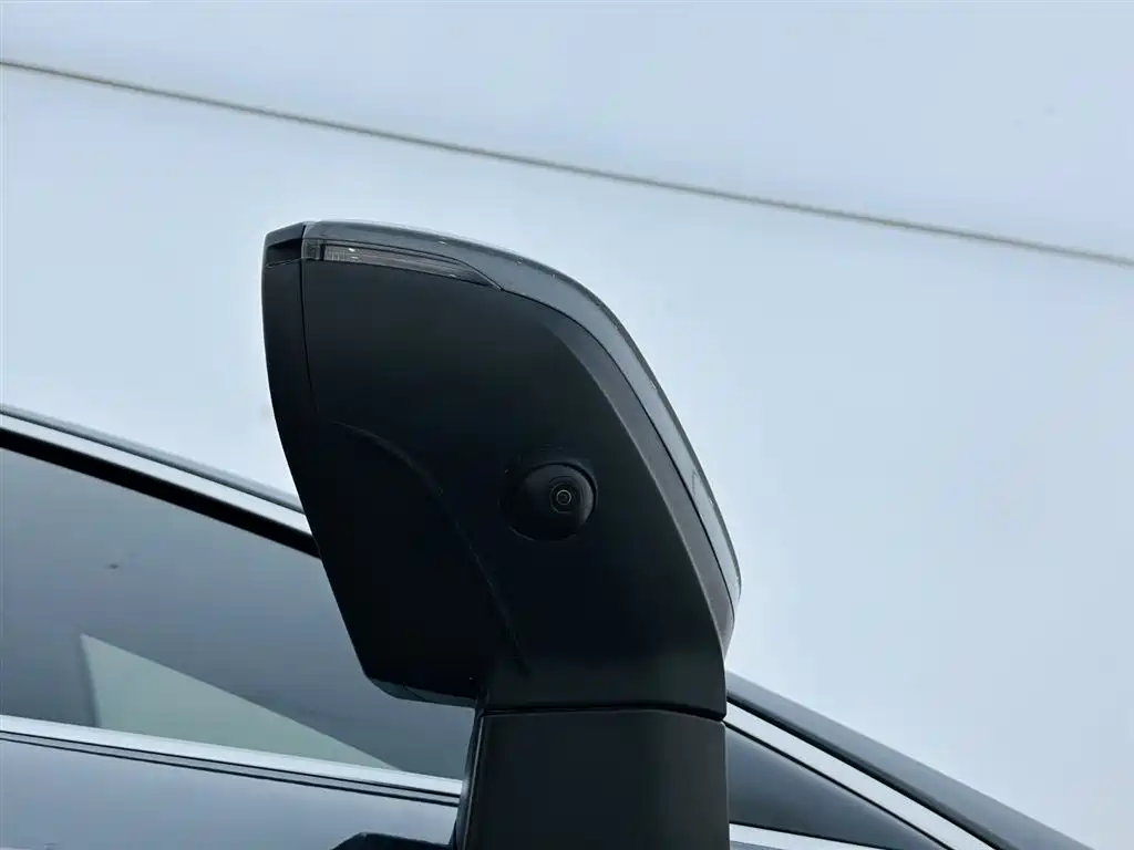 Audi Q3 2021 — фото 20