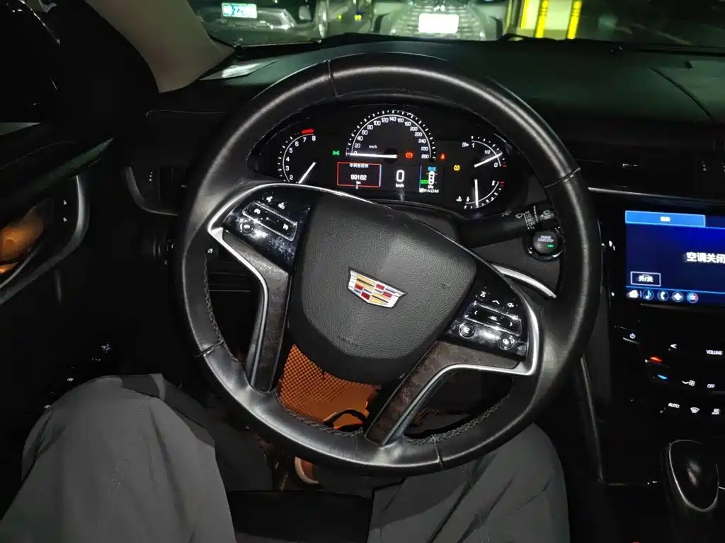 Cadillac XTS 2018 — фото 6