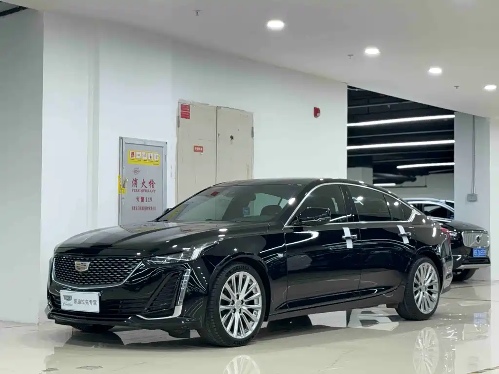 Cadillac CT5 2021 — фото 1