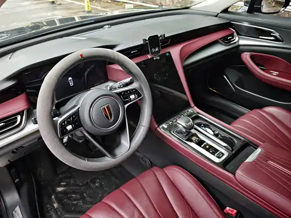 Hongqi H5 2022