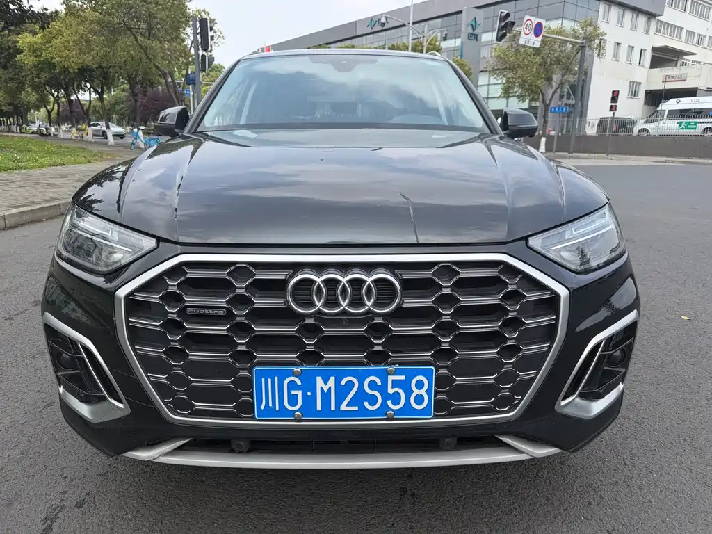 Audi Q5L 2023 — фото 2