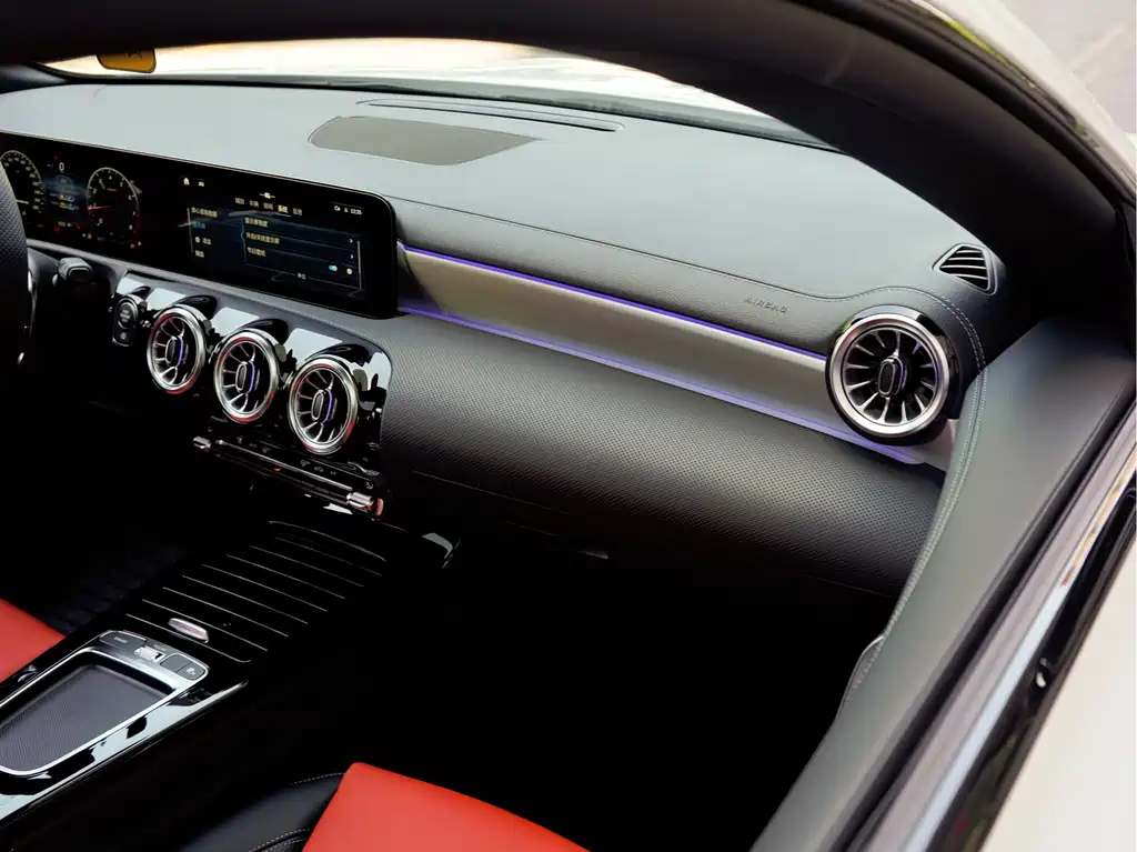 Mercedes-Benz CLA AMG 2026 — фото 19