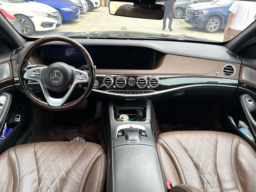 Mercedes-Benz Maybach S-Class 2020 — фото 11