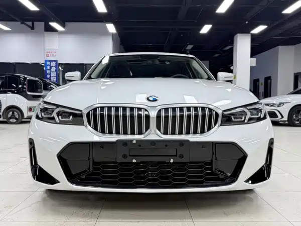 BMW 3 Series 2022