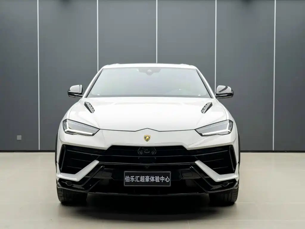 Lamborghini Urus 2024 — фото 3