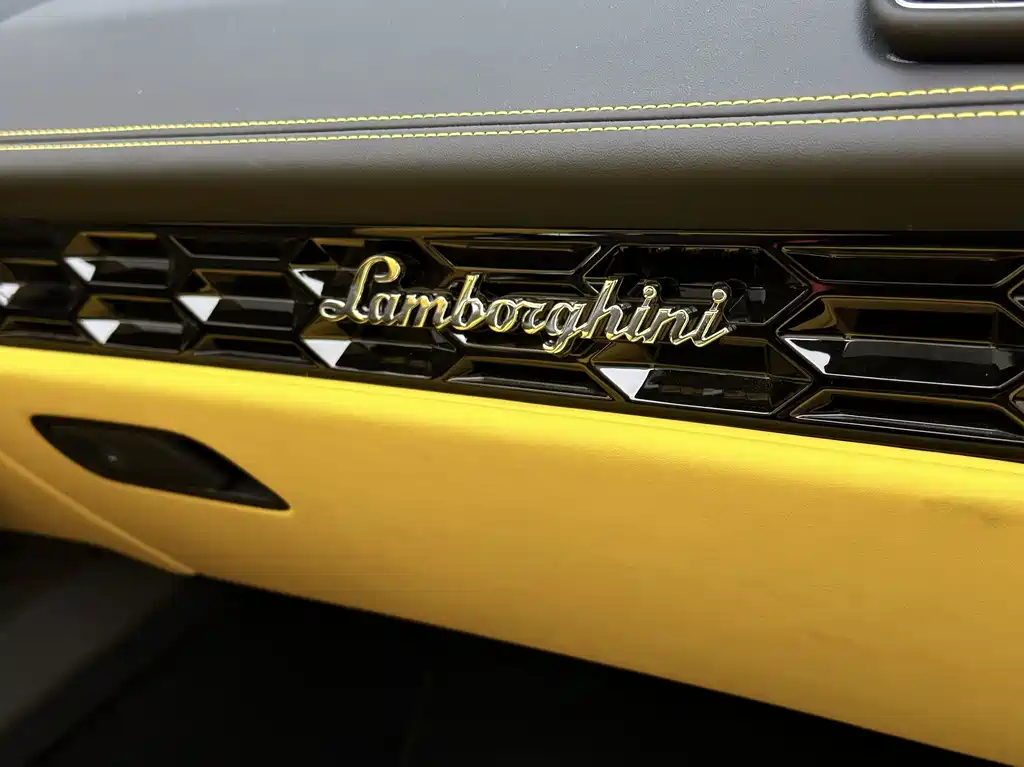 Lamborghini Huracan 2023 — фото 18