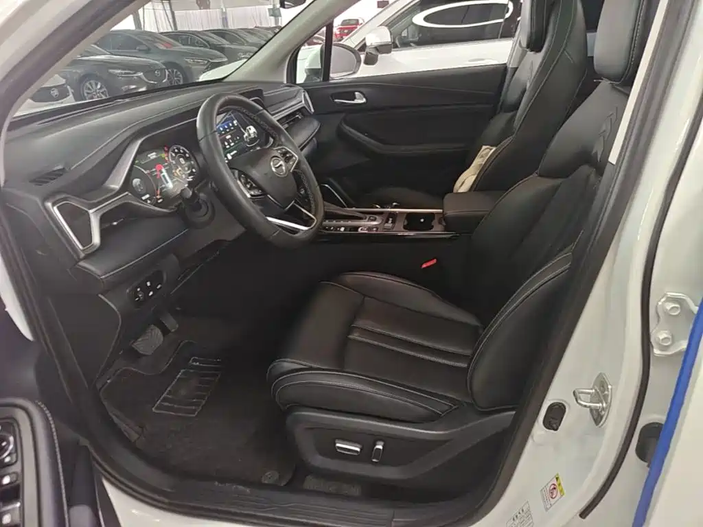 GAC Trumpchi GS4 2022 — фото 15