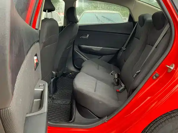 Kia K2 2013