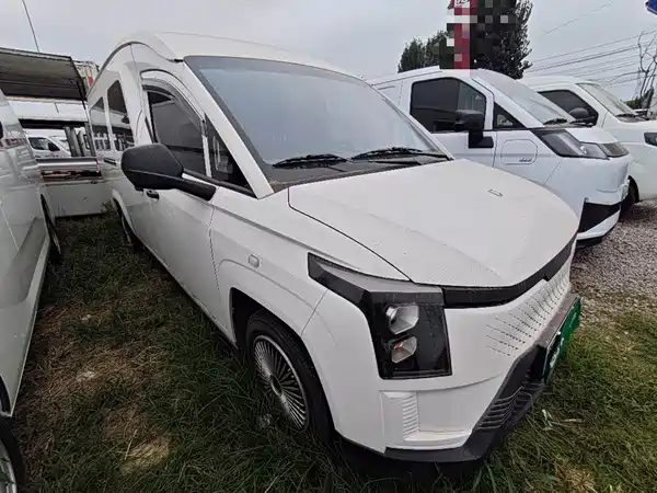 Dongfeng Yufeng Gold Warehouse 2025