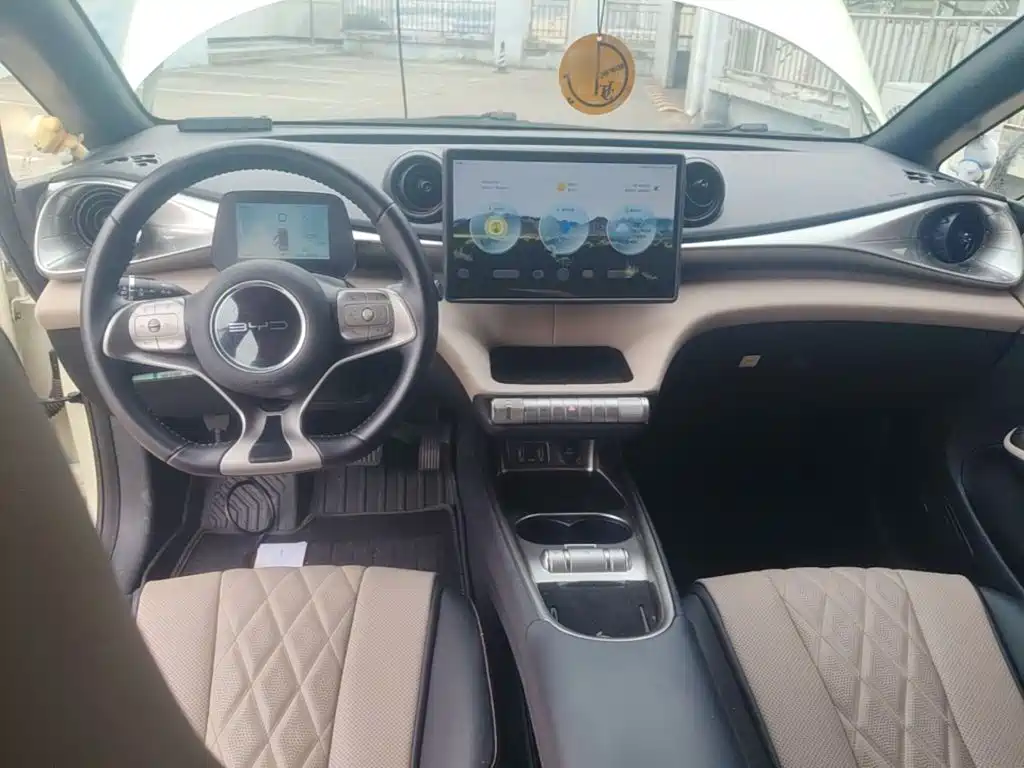 BYD Dolphin 2023 — фото 10