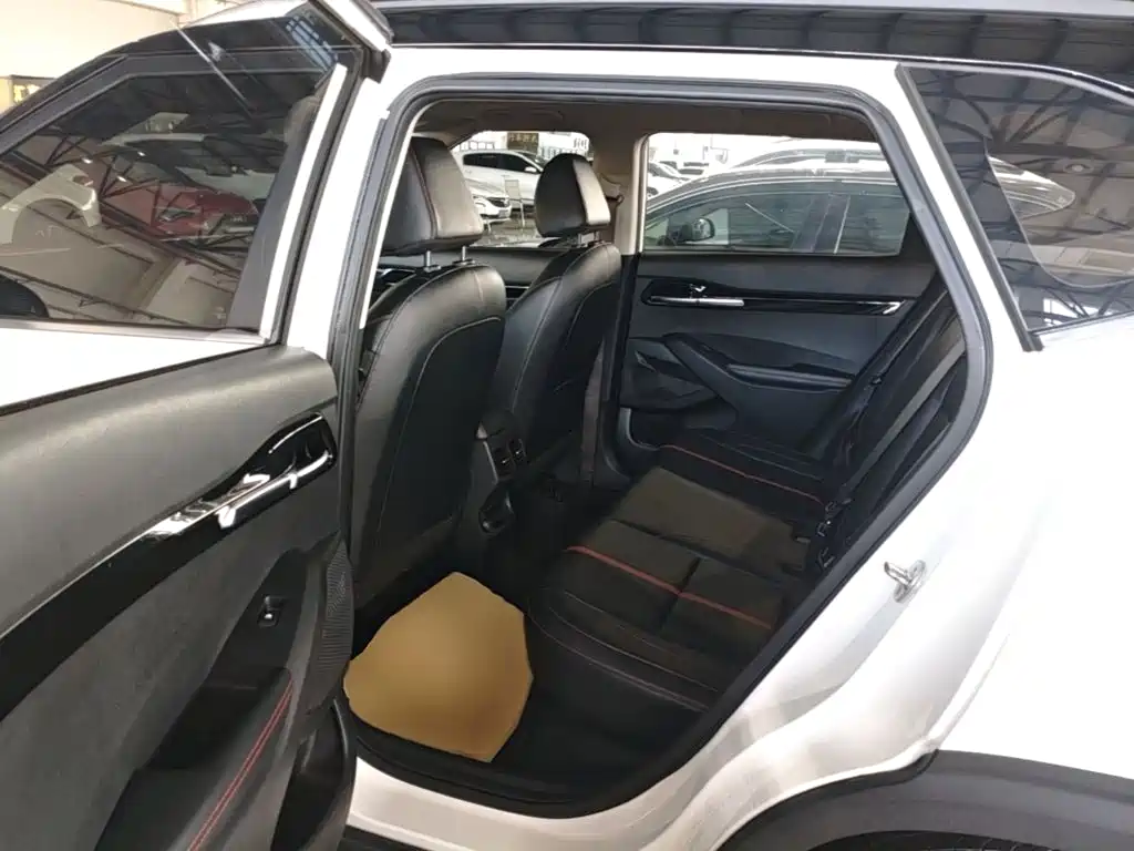 Kia KX3 2021 — фото 17