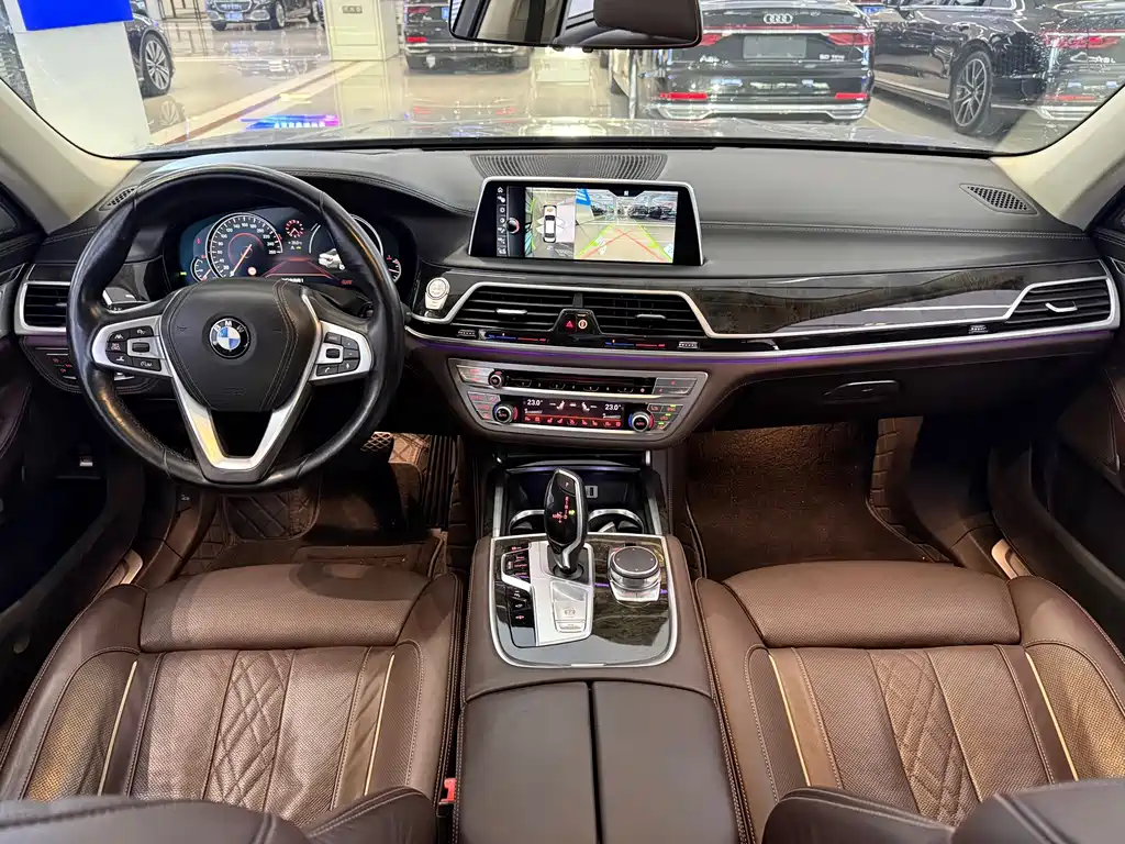 BMW 7 Series 2016 — фото 7