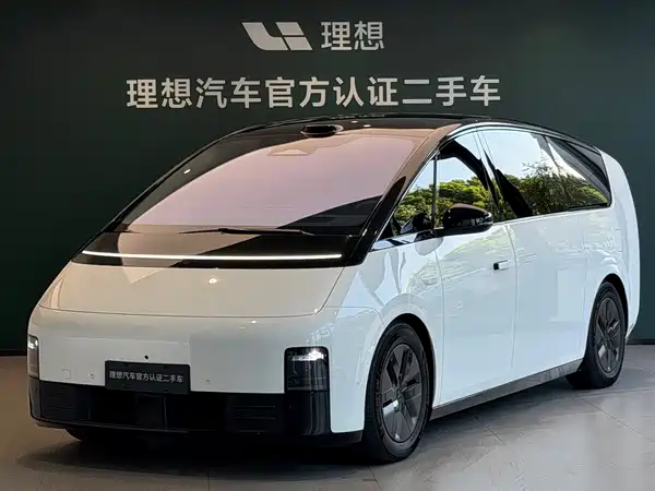 Li Auto MEGA 2025