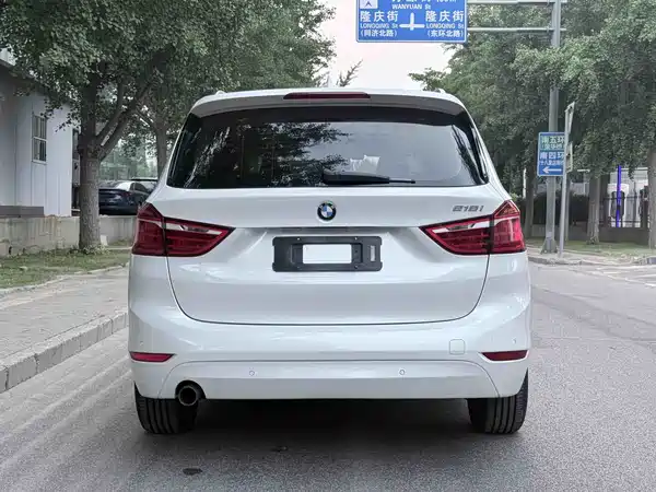 BMW 2 Series Wagon 2017