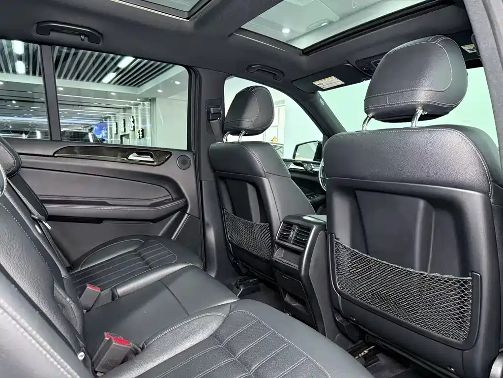 Mercedes-Benz GLS 2017 — фото 15