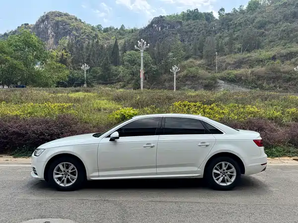Audi A4L 2017