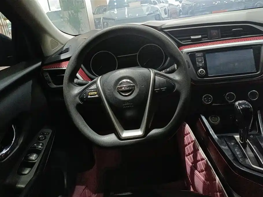 Nissan Bluebird 2016 — фото 15
