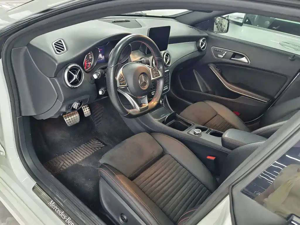 Mercedes-Benz CLA 2018 — фото 8