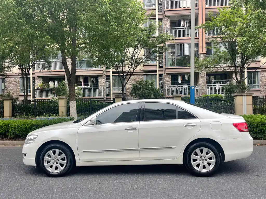 Toyota Camry 2008 — фото 3