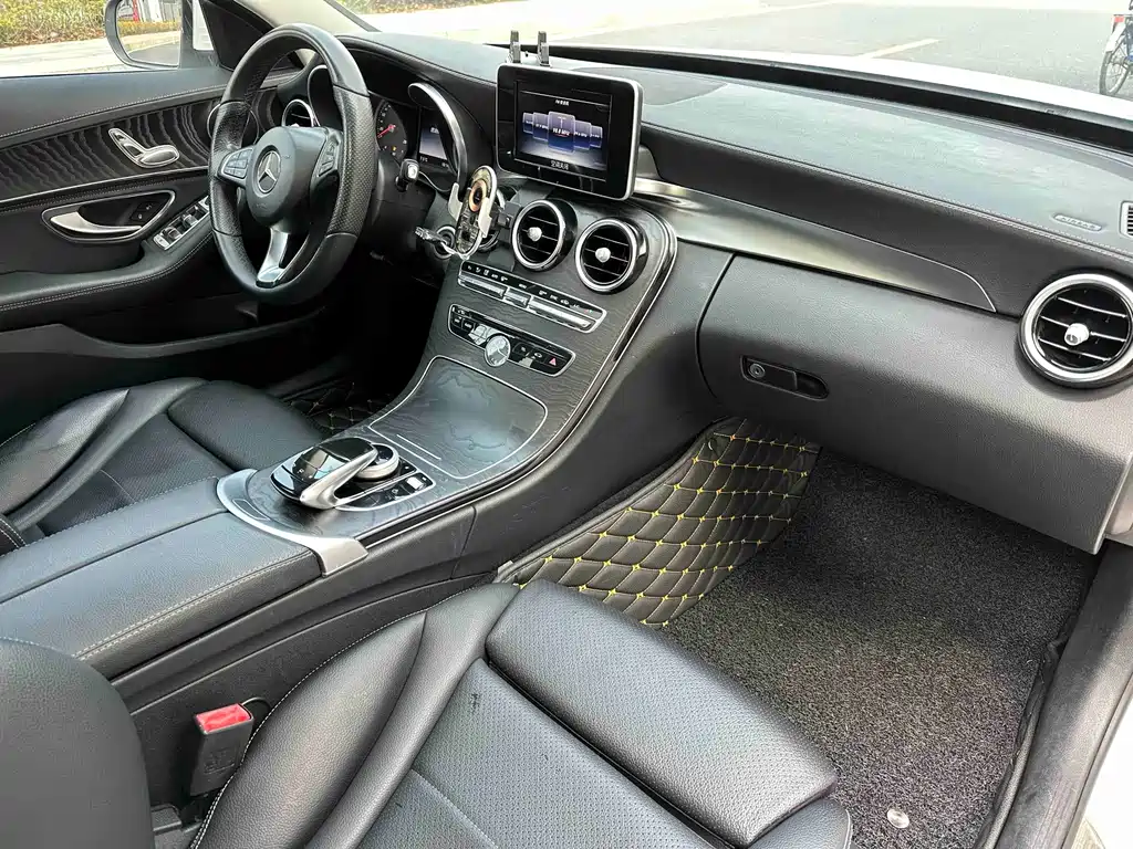 Mercedes-Benz C-Class 2015 — фото 7