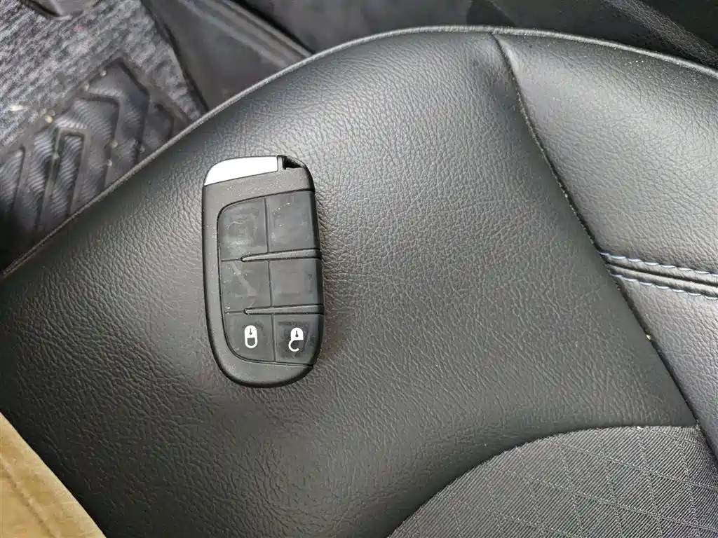 Jeep Compass 2021 — фото 17