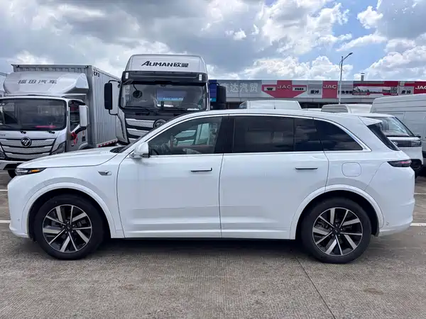 Li Auto L7 2023