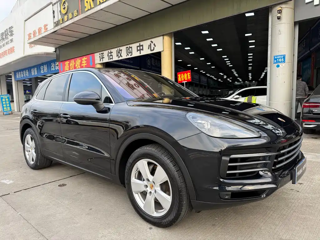 Porsche Cayenne 2018 — фото 2