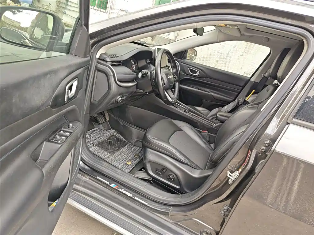 Jeep Compass 2021 — фото 12