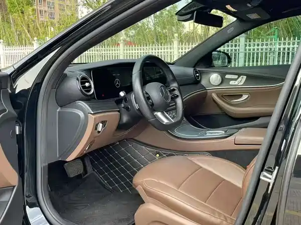 Mercedes-Benz E-Class 2021