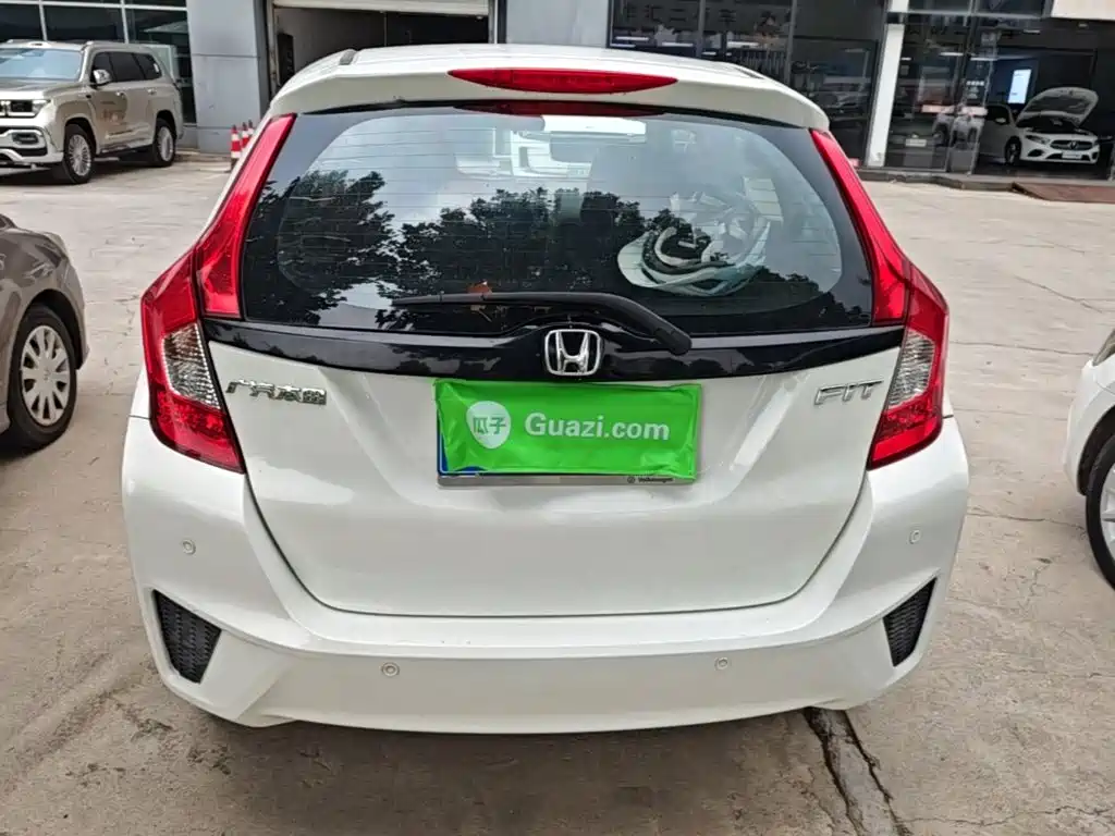 Honda Fit 2016 — фото 6