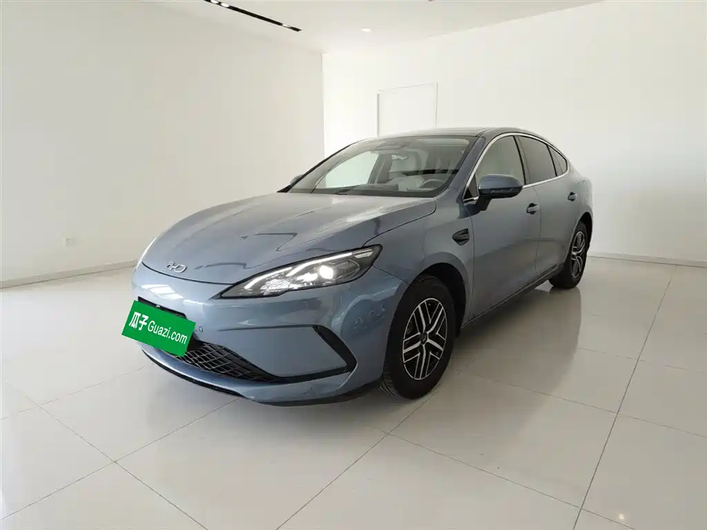 BYD Seal 05 DM-i 2025 — фото 1