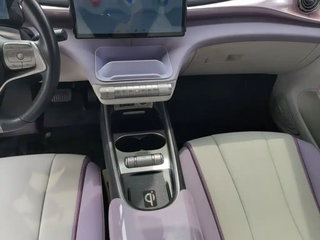 BYD Dolphin 2022 — фото 14