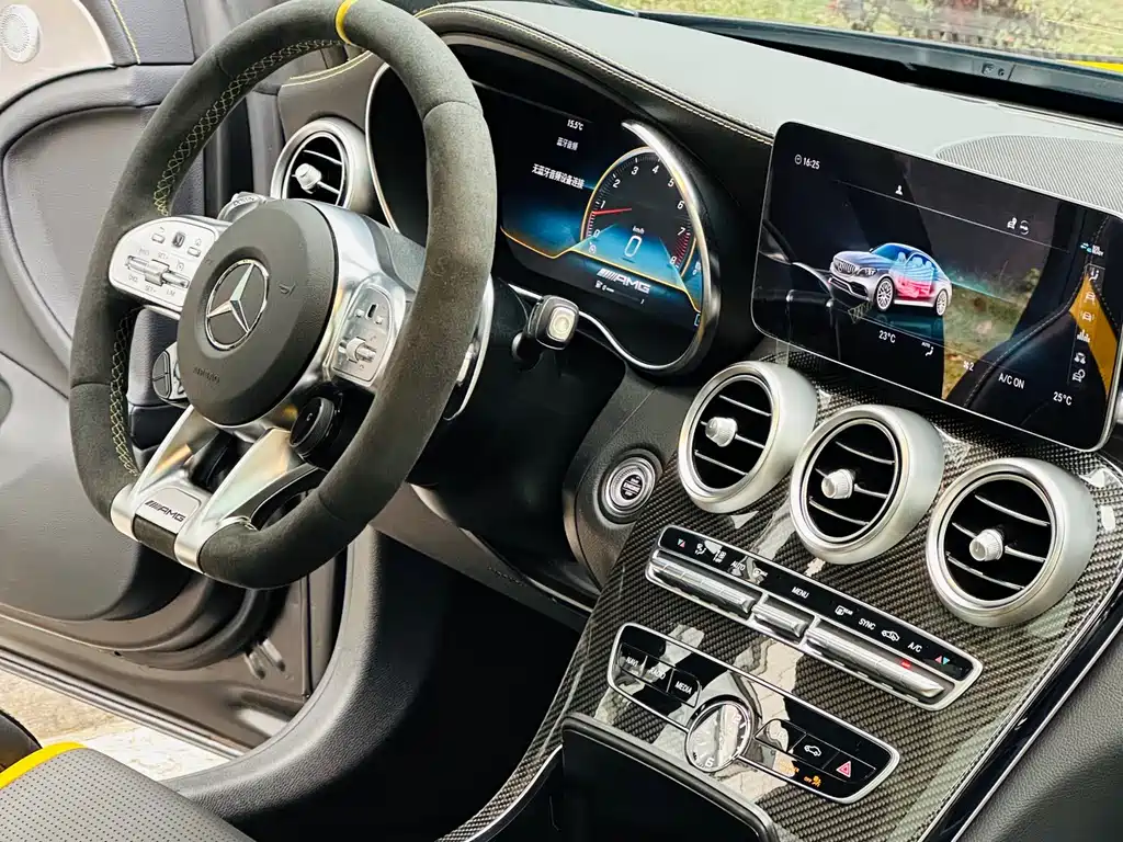 Mercedes-Benz C-Class AMG 2021 — фото 12