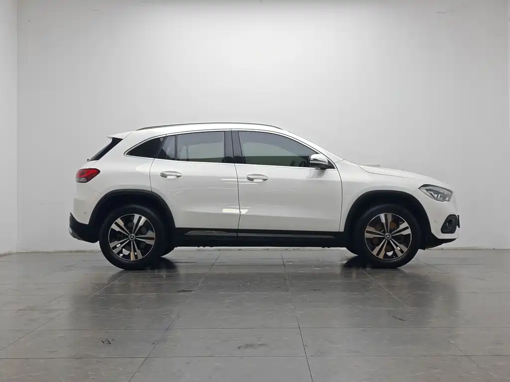 Mercedes-Benz GLA 2022 — фото 11