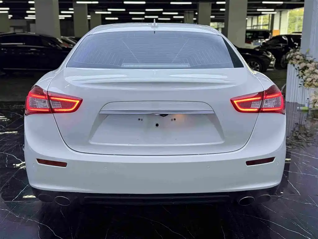Maserati Ghibli 2015 — фото 16