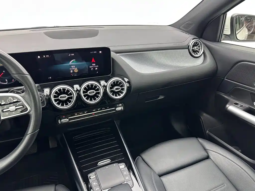 Mercedes-Benz GLA 2021 — фото 15