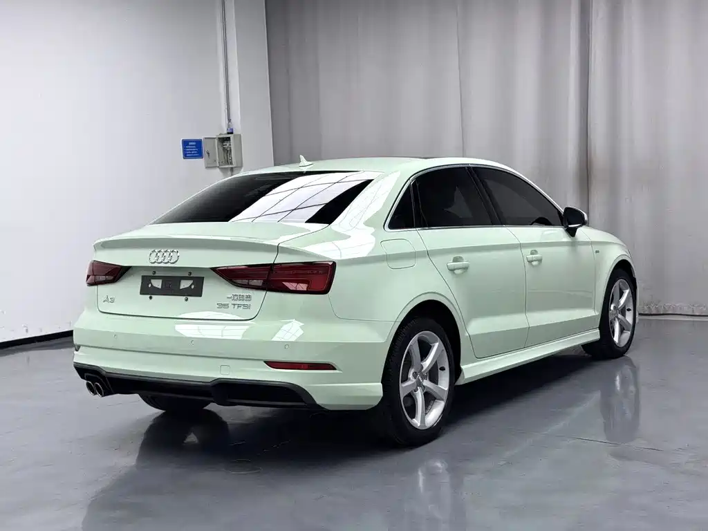 Audi A3 2018 — фото 4