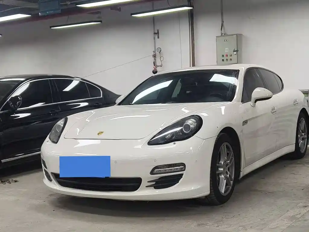 Porsche Panamera 2012