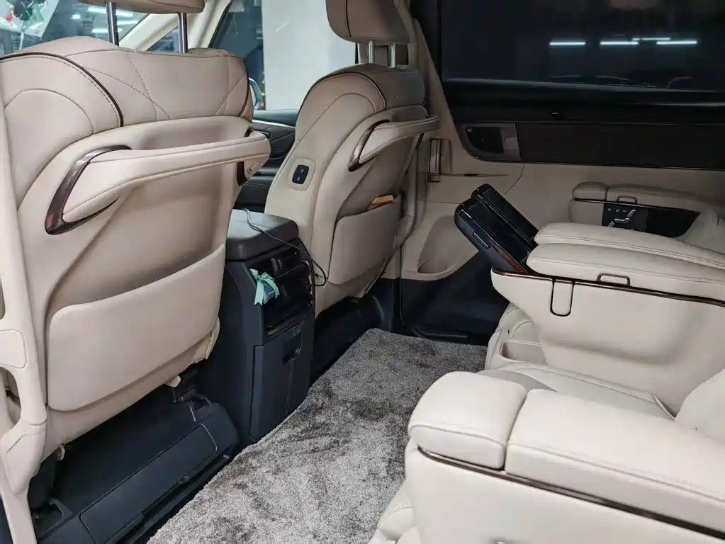 Toyota Alphard 2025 — фото 23