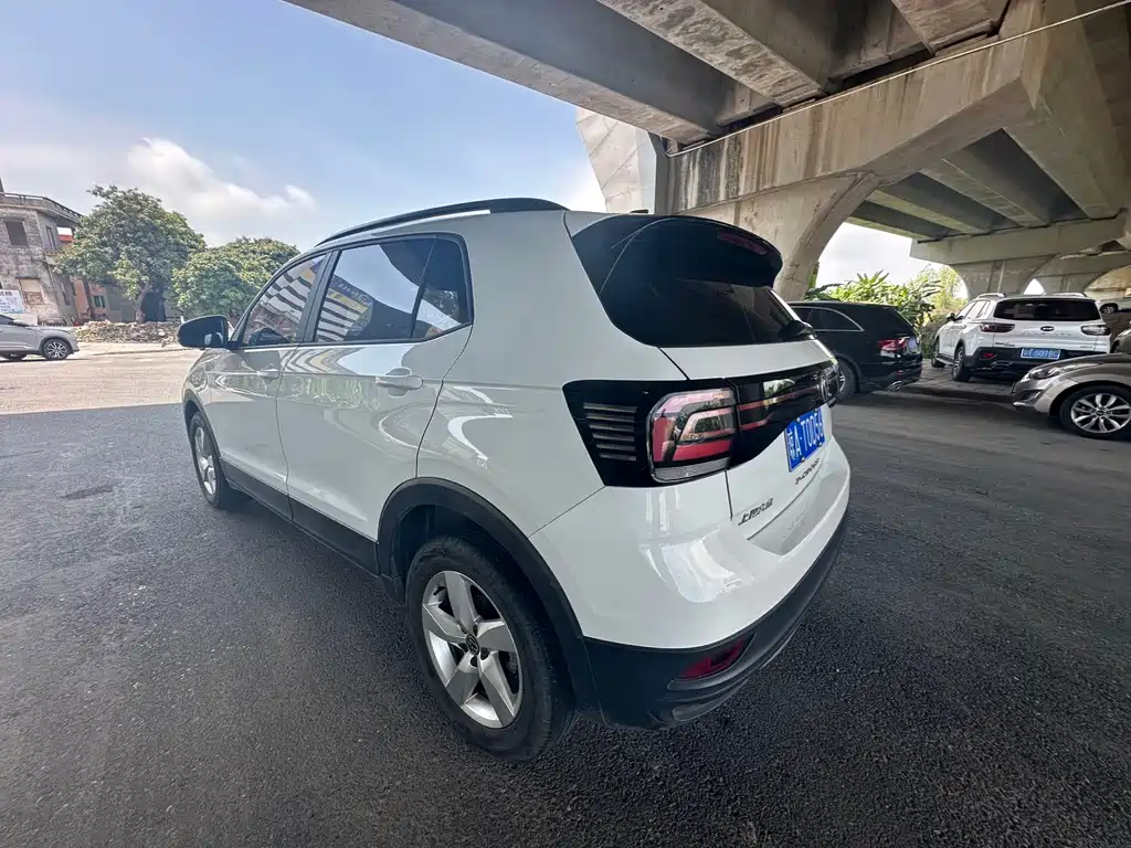 Volkswagen T-Cross 2023 — фото 10