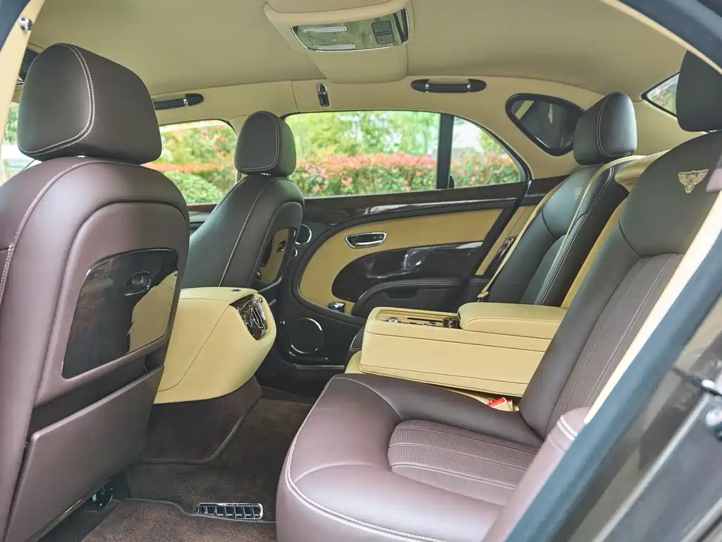Bentley Mulsanne 2013 — фото 17