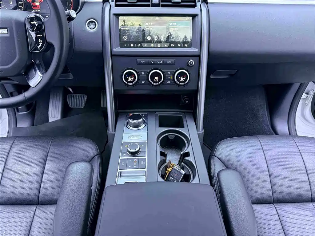 Land Rover Discovery 2020 — фото 14