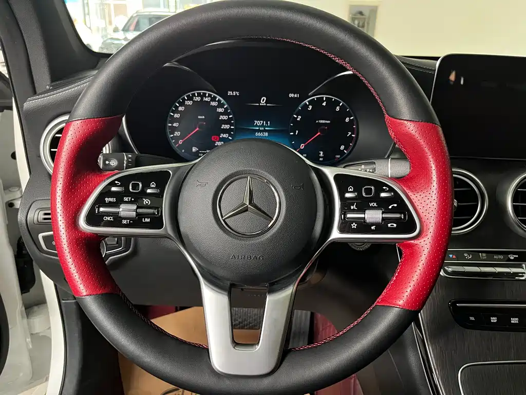 Mercedes-Benz GLC Coupe 2021 — фото 8